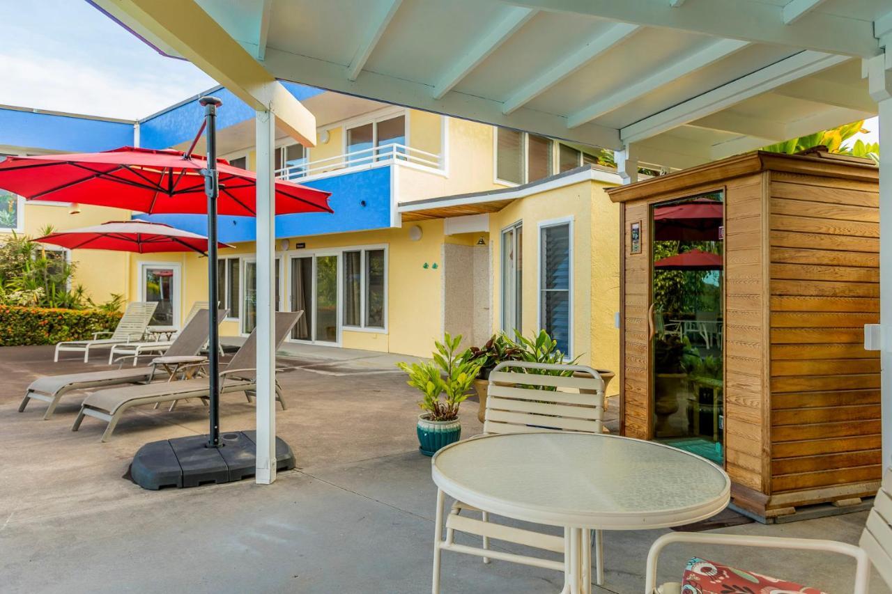 Luana Inn Captain Cook Exterior photo